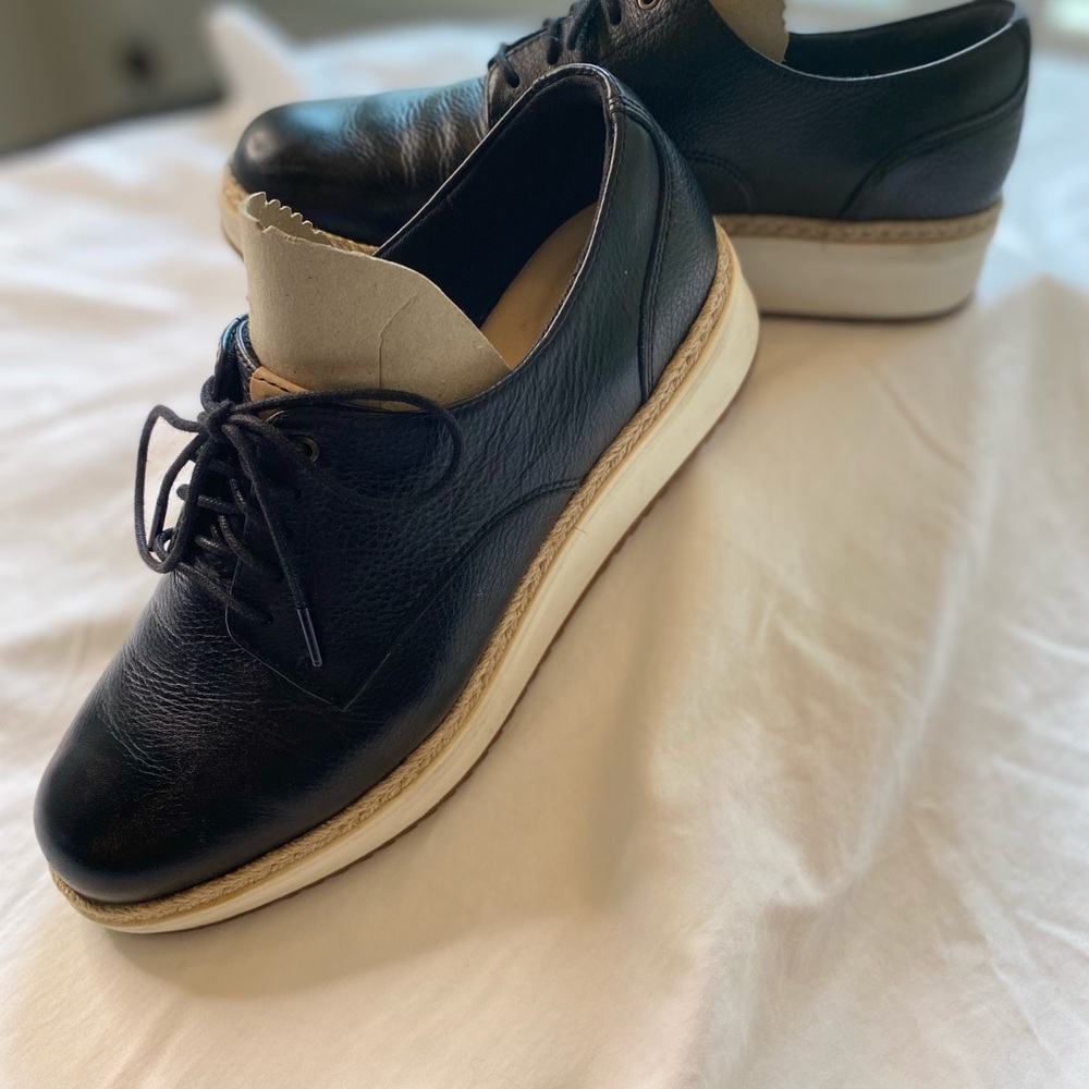 Clarks Artisan Black Leather Loafer - Picture 3 of 4